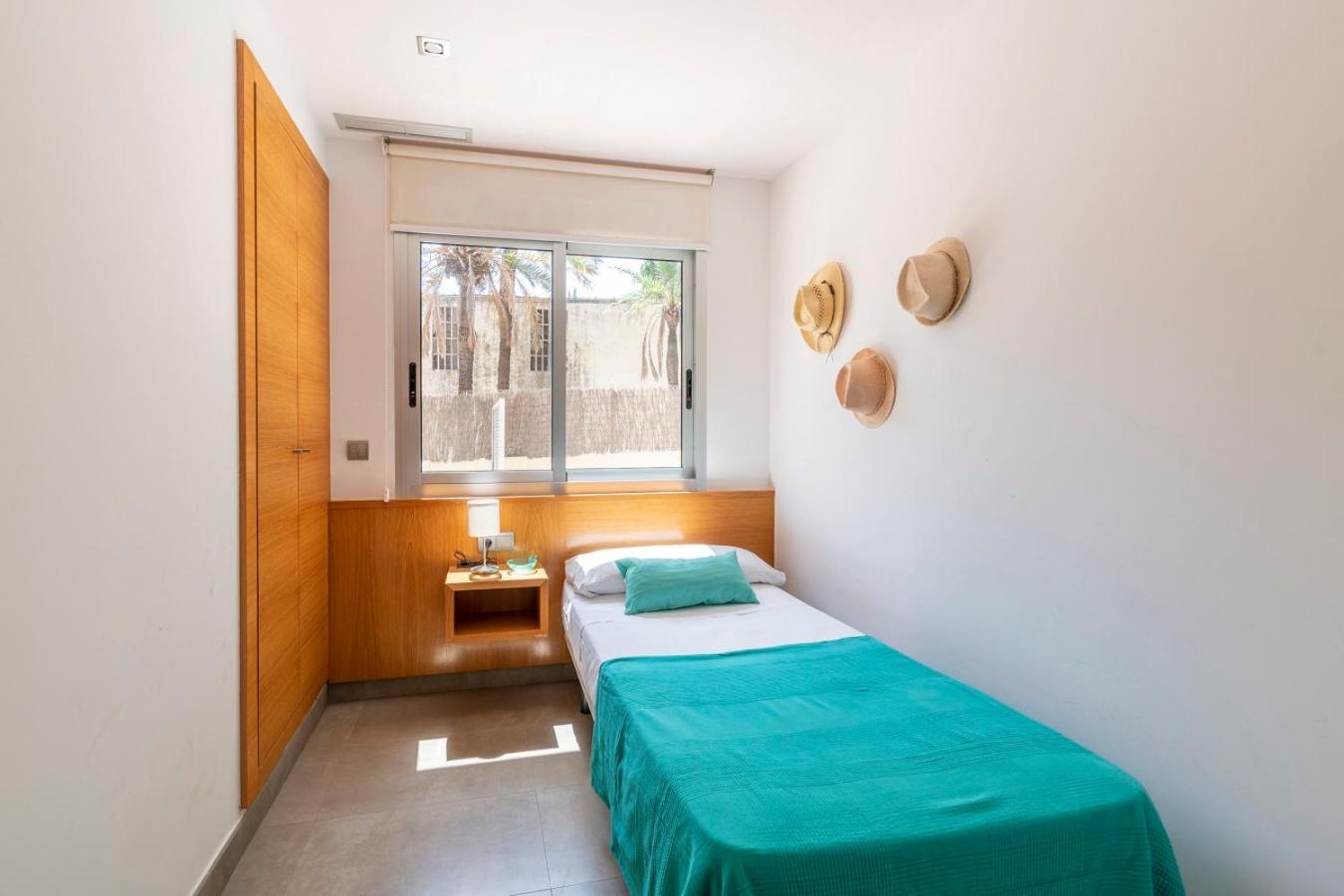 Apartamentos Bravosol Vyb Denia Exterior photo